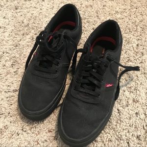 Men’s Levi shoes size 8